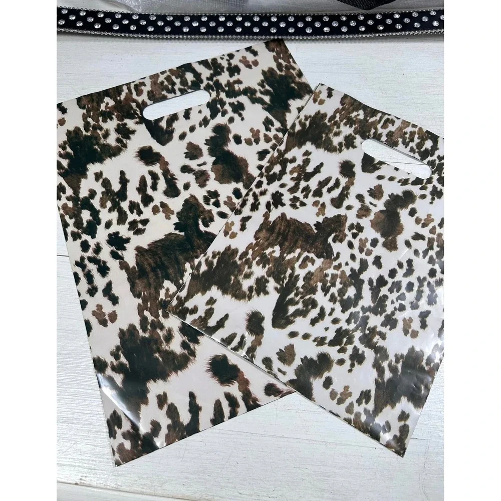 Gift Bag Merchandise Cow Print Boutique Shopping Bags‎ 9 x 12 pack of 25 New